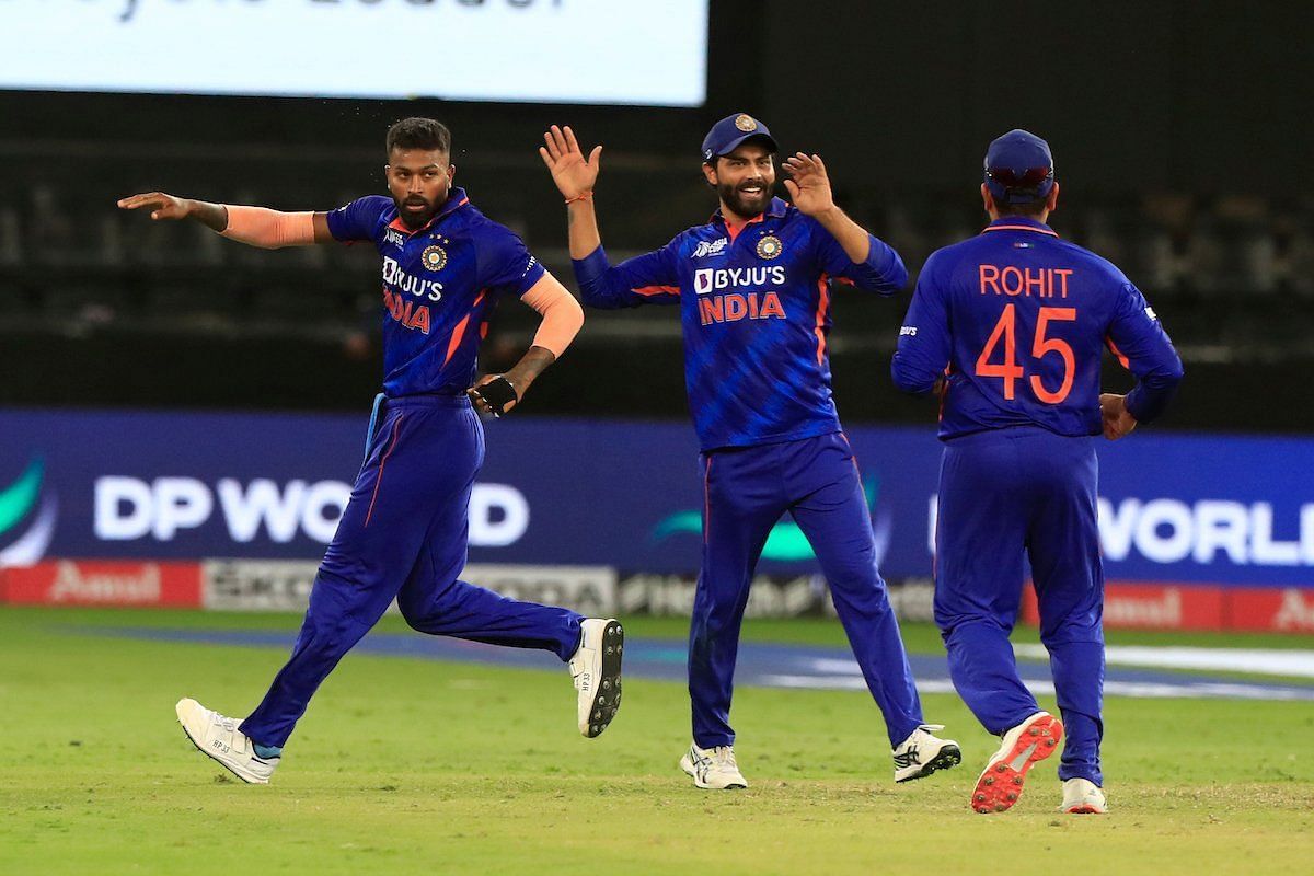 Hardik Pandya celebrating a wicket. (Credits: Twitter)